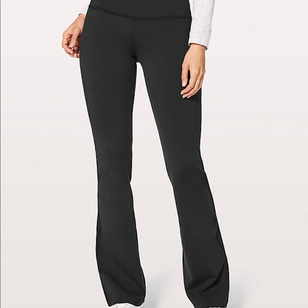 LULULEMON YOGA PANT!